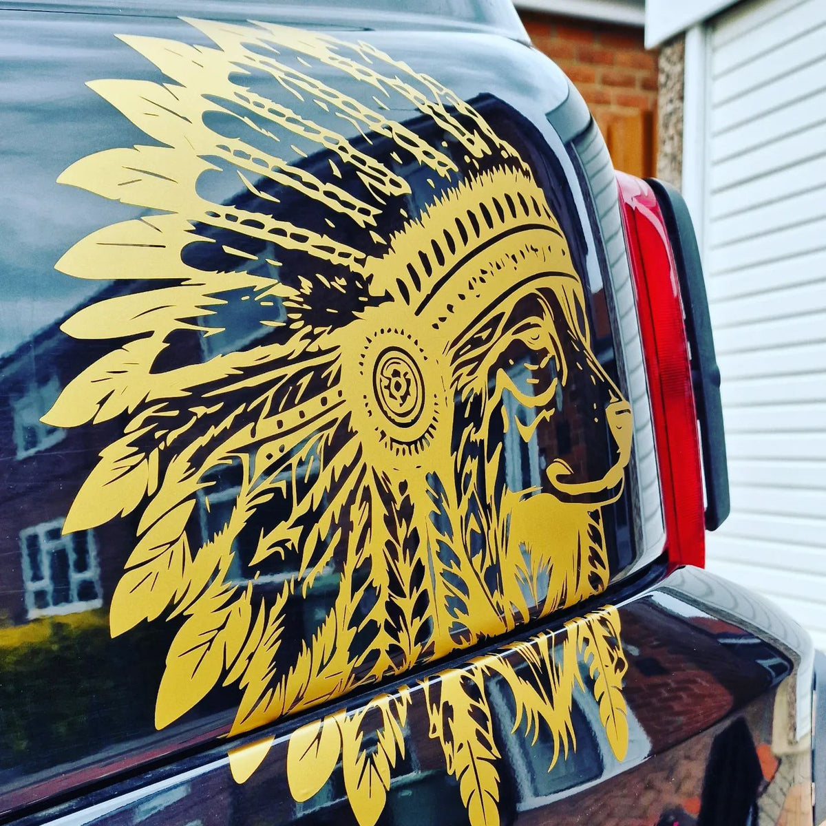 Decorative skull vehicle graphic - customer project photograph