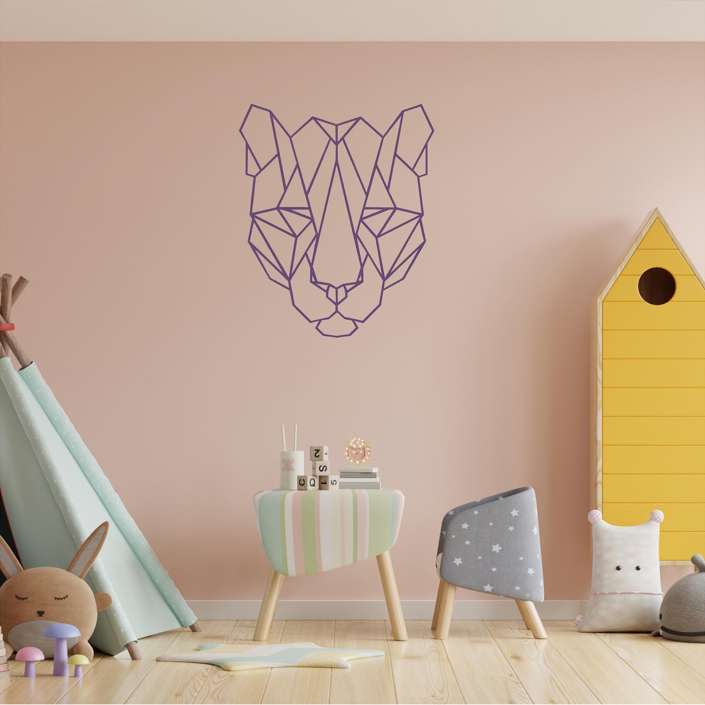 Geometric Lioness - G030